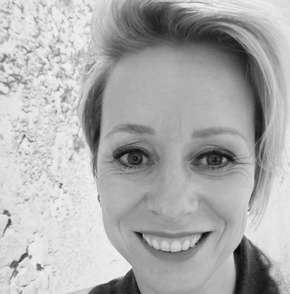 Susan van den Akker - Haarstudio Susan Goirle