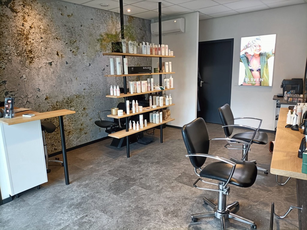 Sfeervol interieur van Haarstudio Susan aan Isaac Da Costadreef 26 in Goirle